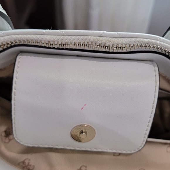 Designer Handbags - Picture 6 of 7